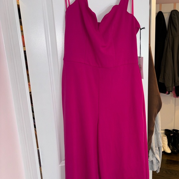 Hot pink tank top jumpsuit  new with tags size medium, zipper - Picture 5 of 5